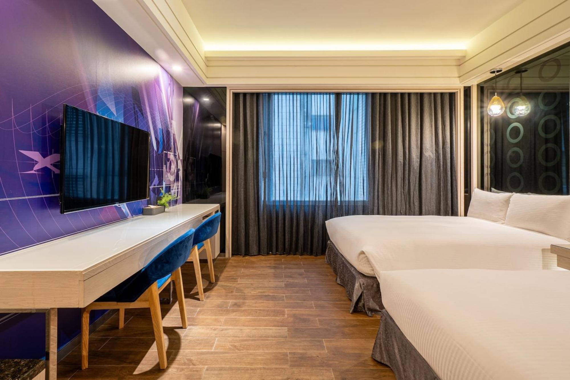 Guide Hotel Taichung Ziyou Екстериор снимка